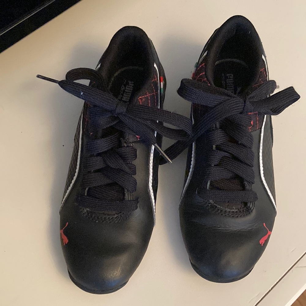 Kids Indoor Soccer Shoes